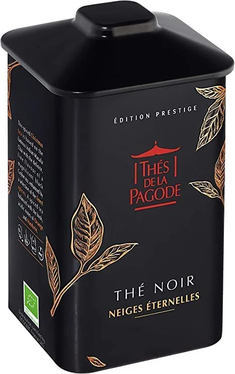 Thés de la Pagode – Thé Neiges Éternelles – Edition Prestige – Boite de 100 grammes – Thé épicé revigorant Thés de la Pagode – Thé Neiges Éternelles – Edition Prestige – Boite de 100 grammes – Thé épicé revigorant