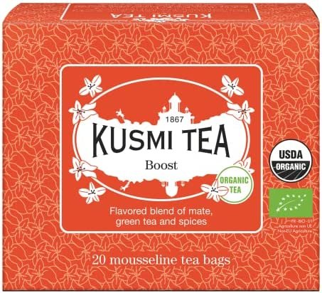 Kusmi Tea – Thé Boost Bio – Mélange Aromatisé de Maté, Thé Vert et Épices – Cannelle, Cardamome et Gingembre – Recette Tonique – Boîte de 20 Sachets Mousseline Kusmi Tea – Thé Boost Bio – Mélange Aromatisé de Maté, Thé Vert et Épices – Cannelle, Cardamome et Gingembre – Recette Tonique – Boîte de 20 Sachets Mousseline