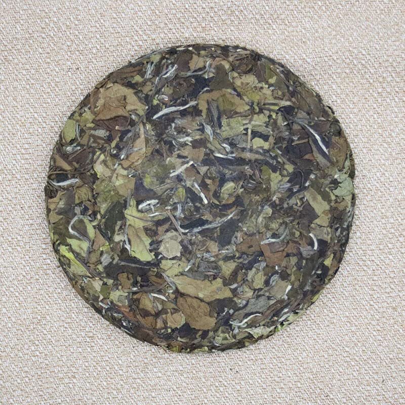 Thé blanc de printemps Shoumei Gâteau au thé blanc Thé naturel à petites feuilles Soins de santé 350g Thé blanc de printemps Shoumei Gâteau au thé blanc Thé naturel à petites feuilles Soins de santé 350g