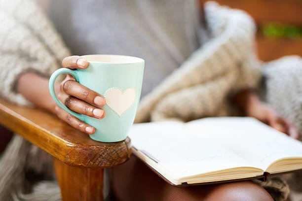 Thé et Littérature : Une Combinée Parfaite pour les Amateurs de Lecture Thé et Littérature : Une Combinée Parfaite pour les Amateurs de Lecture